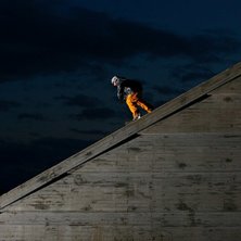Tagen runt halv 10 p&aring; kv&auml;llen under en filmshoot. Foto: Johan St&aring;hlberg. &Aring;kare: &Aring;terkommer med det, Kille fr&aring;n &Ouml;sterrike.