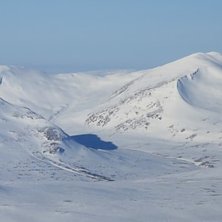 Norder Tv&auml;r&aring;klumpens konvexa sn&ouml;f&auml;lt. . Foto: Mattias Skantz.