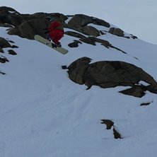 Riding. Foto: Andrei Mortila. &Aring;kare: Toma Mortila.