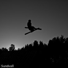 Kv&auml;llsession i vattenhoppet.. Foto: Emil Sundvall. &Aring;kare: Andreas Sj&ouml;beck.