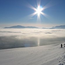 P&aring; v&auml;g upp till sadeln till h&ouml;ger om den h&ouml;gra. Foto: Lars Andreasson. &Aring;kare: Ett g&auml;ng.