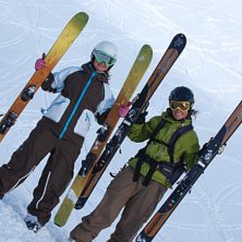 Foto: Sofia Karlstr&ouml;m. &Aring;kare: Linda frisk och Lina Lundholm.