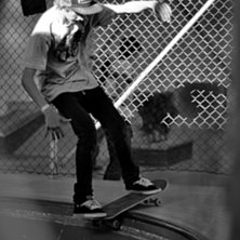 D&aring;ligt ljus i hallen, men ett j&auml;vla ljus lyste i. Foto: Johan Carlsson (jag). &Aring;kare: Rasmus Petersson.