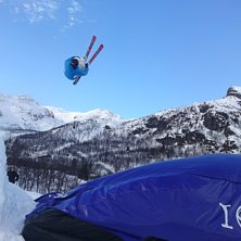 DJ Flip i tr&auml;ning airbagen 
http://www.heh.nu/Pl. Foto: J Nerlund. &Aring;kare: Ludvig Nerlund.