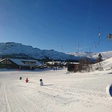 L&oslash;rdag, l&oslash;rdag! Nok en dag med morgensol!
L&oslash;rda.