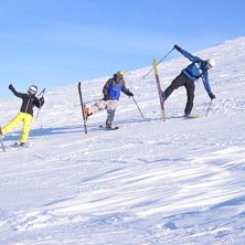 &aring;&aring;&aring; vad jag l&auml;ngtar tillbaks . Foto: sofia lansburgh. &Aring;kare: sanna, jesper, daniel.