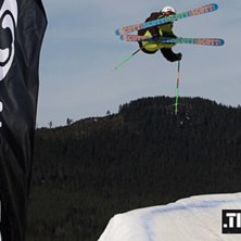 Flat 7 Japan under nordic slopestyle. Foto: Tele 2. &Aring;kare: Oscar Harlaut.