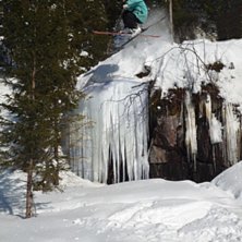 g&ouml;r en 180 ner f&ouml;r ett drop i k&aring;bban. Foto: Martin Perttu. &Aring;kare: Elias Henderson.