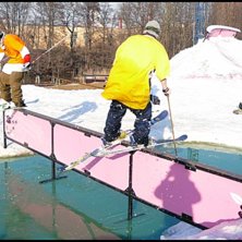 Jag och Linus lekte i v&aring;rslasket.. Foto: Daniel Lebr&eacute;us. &Aring;kare: Gustav Fr&auml;ndfors och Linus Strevin.