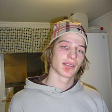 Efter en liten olycka med en luftslang som lossnad. Foto: Malin. &Aring;kare: H&aring;kan.