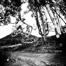 nicklasholmberg.se. Foto: Nicklas Holmberg. &Aring;kare: Ja vem kan du vara!.