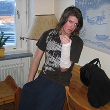 haha, mange br&ouml;t armen F&Ouml;RST dan andra &Aring;KET. Foto: Oskar tror ja. &Aring;kare: Mange.