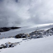 Nysn&oslash;!
Vi fikk 15cm nysn&oslash; i natt og n&aring; sn&oslash;r de.