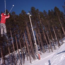 Philip g&ouml;r en swicth 360 p&aring; big jump hoppet i ta. Foto: Mats H&auml;gglund. &Aring;kare: Philip H&auml;gglund.