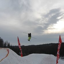 Peaks big air t&auml;vling i storstensh&ouml;jden.

Min . Foto: n&aring;gon softare. &Aring;kare: Philip Juliusson (jag).