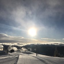 Solen titter frem!
Det har kommer ca 3 sm sn&oslash; i n.