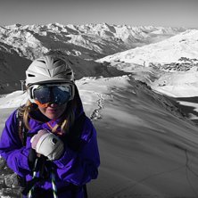 Haaaaaajk med fin bakgrund.. Foto: Anna Franzon. &Aring;kare: Hedda Berander.