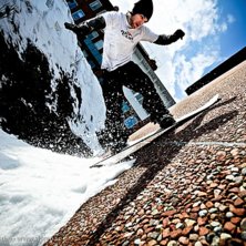 Lite wallriding i aprilsolen &auml;r aldrig fel.... Foto: Simon Sj&ouml;r&eacute;n www.sjoren.se. &Aring;kare: Ok&auml;nd.