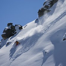 N&aring;r man kommer ned fra North Face af Mt. Fort og . Foto: Francois Panchard. &Aring;kare: Marcus Lantz.