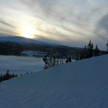 Isse i en treverlig ett &aring;tti i Pipen. Med grab me. Foto: Malin Sj&ouml;din. &Aring;kare: Isabel Mattson.