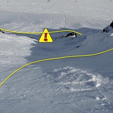 H&aring;ll h&ouml;ger &ouml;ver sn&ouml;ryggen, och ned i lilla rav. Foto: Powder Department Stubaier Gletscher.