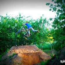 simon i en tailwhip :). Foto: max johansen. &Aring;kare: simon johansson :).