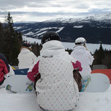 Candy Camp i &Aring;re. Hoppcheck i r&ouml;da linjen i Br&auml;. Foto: Sofia Ala.