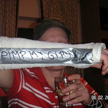 f&ouml;rsta utekv&auml;llen med gipset!
thanks hanna for . Foto: Hanna. &Aring;kare: Christian L&ouml;fstrand.