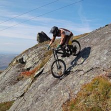 September i &Aring;re. Foto: Henrik Kjellman. &Aring;kare: Tim Eriksson.
