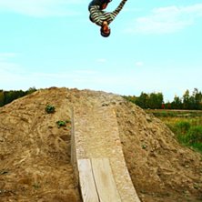 backflip tabletop. Foto: Carl Enstr&ouml;m. &Aring;kare: Jacob Ragnarsson.