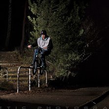 50-50 grind!

http://www.trizticphotography.com/. Foto: Tobias Gustavsson. &Aring;kare: Joseph Jansson.