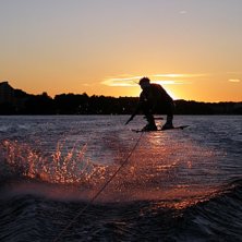 Tog n&aring;gra f&ouml;rs&ouml;k innan bilden satt. Var 10 grad. Foto: Philip Olsson. &Aring;kare: Staffan Sk&auml;llen&auml;s.
