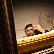 Johans djupdykning i sn&ouml;n. Foto: Mikael Svensson. &Aring;kare: Johan Sundberg.