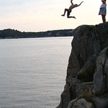 Fille bak&aring;tvoltar. Foto: Viktor Andermo.