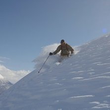 Climb the peak and ski the Nth face.... Foto: Geoff Dyke. &Aring;kare: Nigel Abbott.
