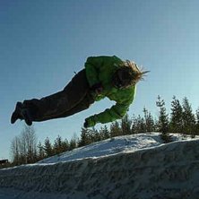 F&ouml;rsta kontakten med sn&ouml;, p&aring;v&auml;g till hemavan. Foto: Patrik Lundmark. &Aring;kare: Moi.