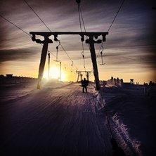 En kv&auml;ll i p&aring; kontoret.