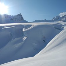 Koppangsbreen i Lyngen. En vanlig topp en bit leng. Foto: Patrik Jonsson.