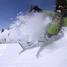 I v&auml;ntan p&aring; ny sn&ouml; s&aring; fejkar vi goda f&ouml;rh&aring;ll. Foto: Kim Molander. &Aring;kare: Petrus Avebring.
