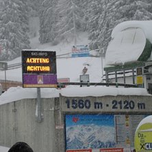 95cm Lawinengefahr! 3h senare &ouml;ppnade liftarna.... Foto: Markus Kroon.