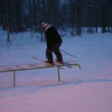 Provar C-boxen lite. Foto: Emanuel Edman. &Aring;kare: Andr&eacute; Stighall.