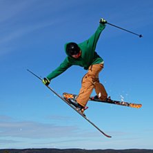 Foto: Andreas Ojam&auml;e. &Aring;kare: Olof Molin.