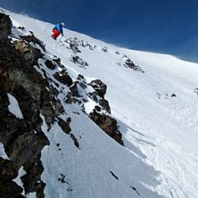 Pyramiden i mitten av Lake Chutes. Foto: Sverker H&ouml;gbom. &Aring;kare: Christoffer Schack.