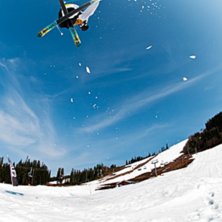 Tail

Mer p&aring; http://magnusphoto.nu/. Foto: Magnus Karlsson. &Aring;kare: Daniel Swanbeck.