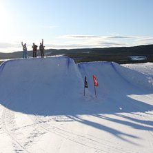vilket kv&auml;lls shred
obs:oredigerad. Foto: Henrik Tindefjord. &Aring;kare: Johan ericsson, Tim andersson, Christian lindstr&ouml;m.