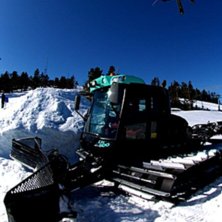 180 Tailgrab &Ouml;ver Pistmaskinen. Foto: Frasse Fransson. &Aring;kare: Nicke Andersson.