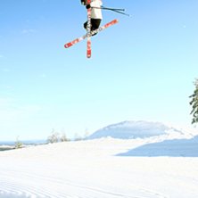 jag gillar att posa med undersidan p&aring; mina skidor. Foto: Jacob Gustafsson. &Aring;kare: jag Gustav Edvall.