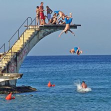 En sk&ouml;n eftermiddag p&aring; Rhodos n&auml;r jag &auml;ntligen. Foto: Sara. &Aring;kare: Mikael Thorn.