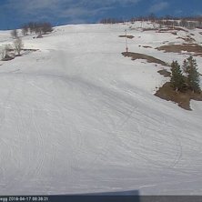 &Aring;PENT 17. APRIL KL 10-16
+8 grader, 1 m/s vind og.