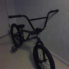jag har mitt nya styre proper ttxl och byte sadel . Foto: Jag sj&auml;lv. &Aring;kare: ingen &aring;kare men min cykel.